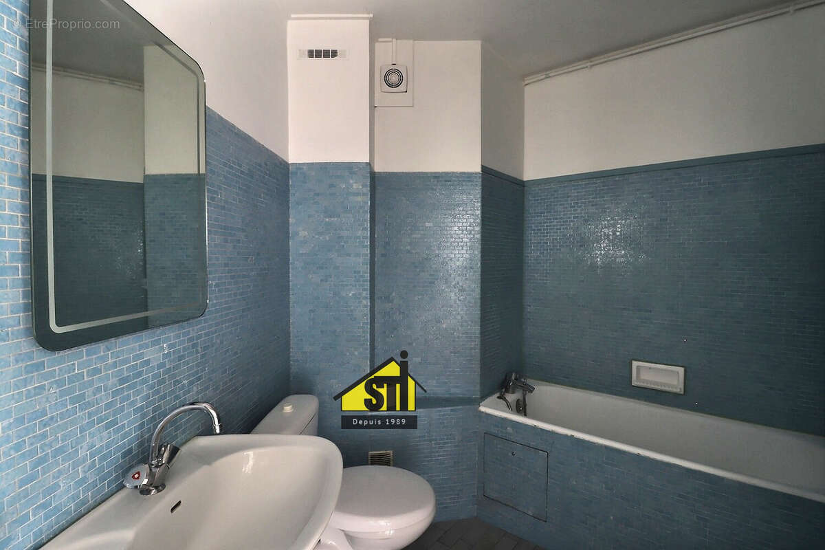 Appartement à PARIS-14E