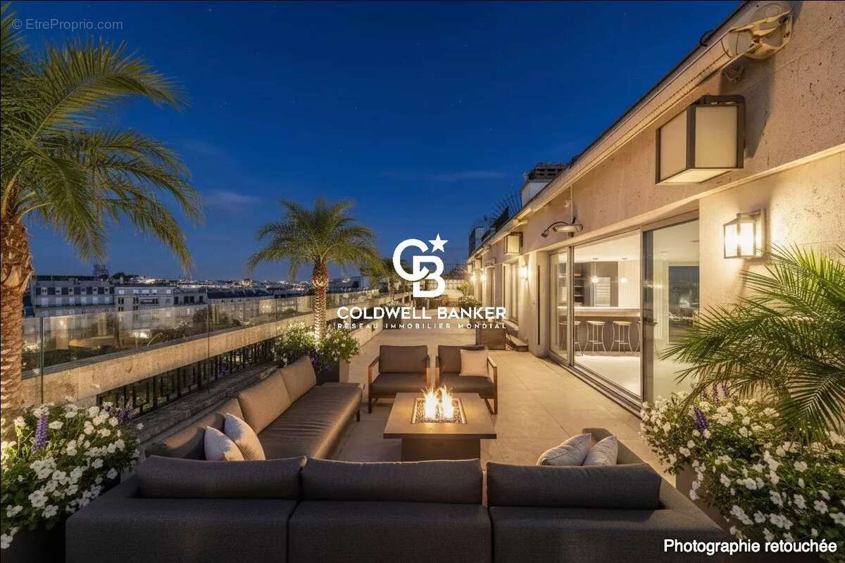 Appartement à PARIS-16E