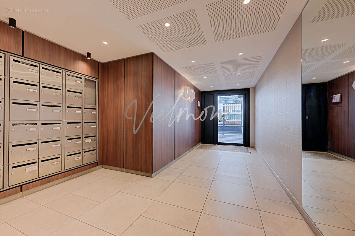 Appartement à LE BLANC-MESNIL