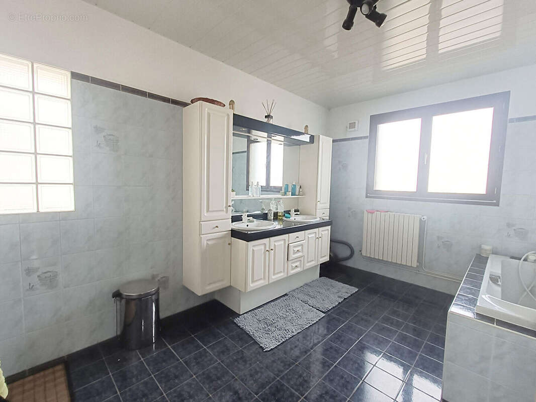 Maison à VILLEMOMBLE