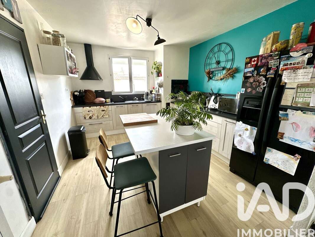 Maison 120 m² à Vaire  - photo 6