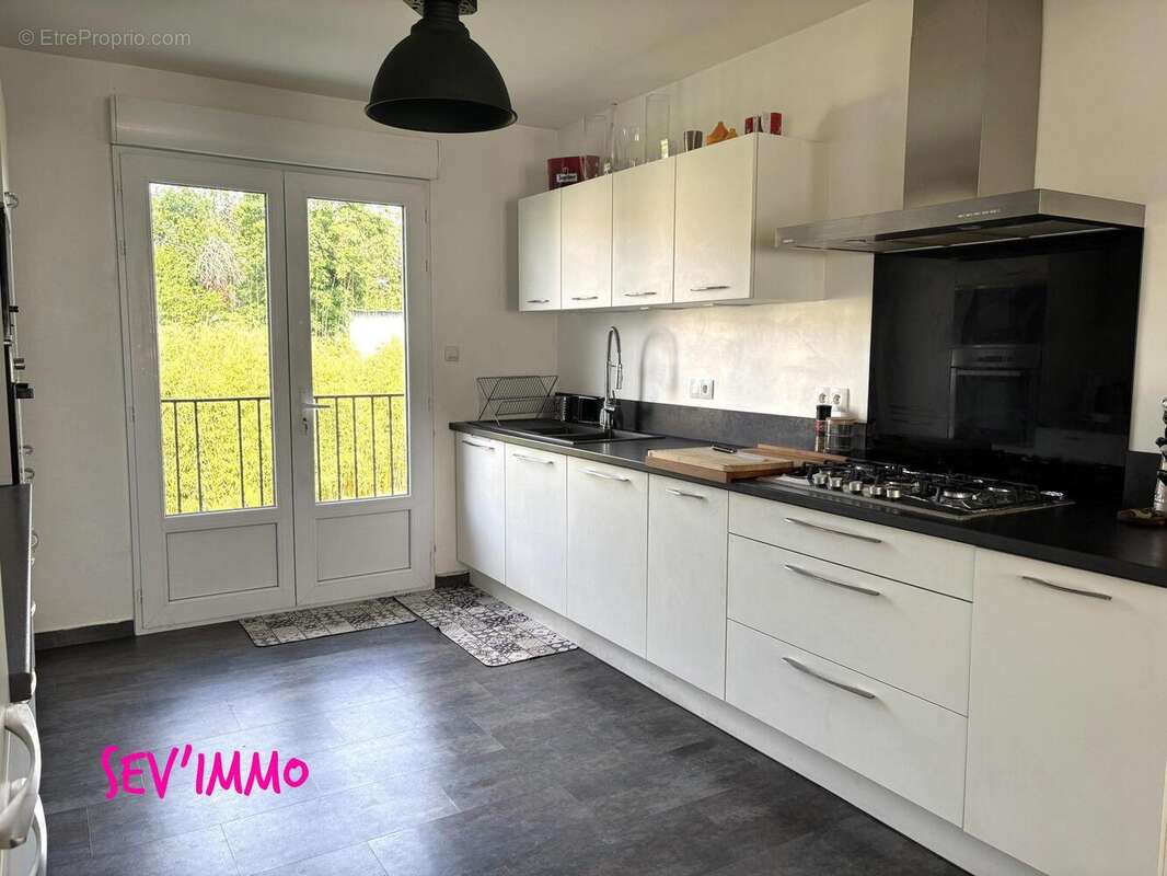 Maison à SAINT-GERMAIN-DES-FOSSES