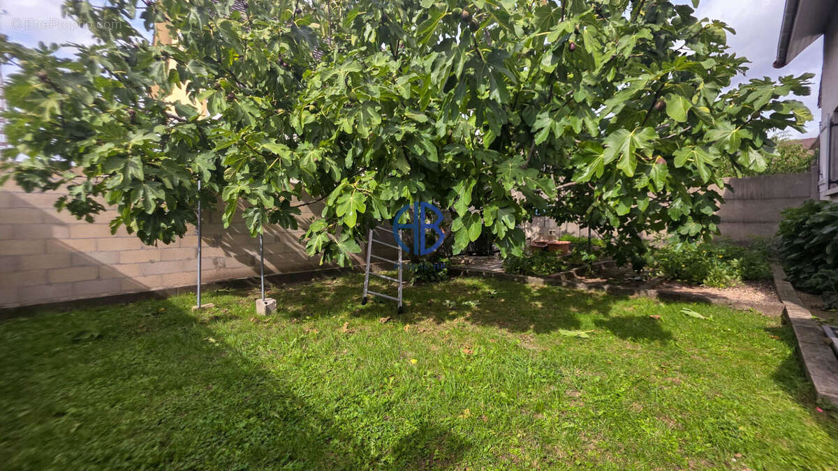 Maison à AULNAY-SOUS-BOIS