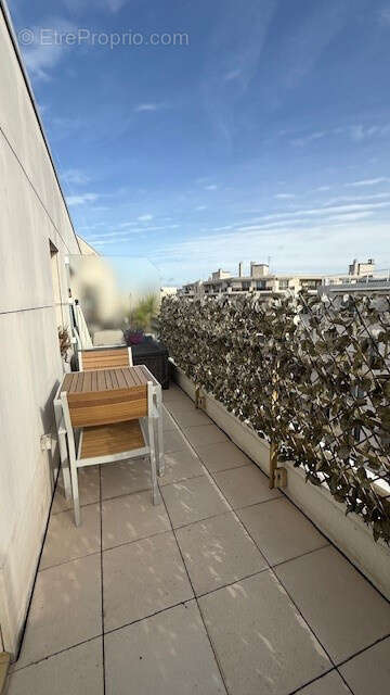 Appartement à LEVALLOIS-PERRET