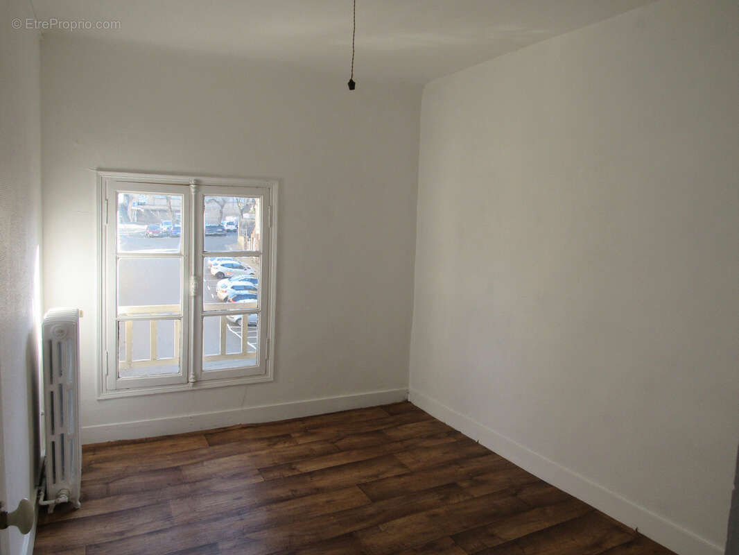 Maison à SAINT-CALAIS