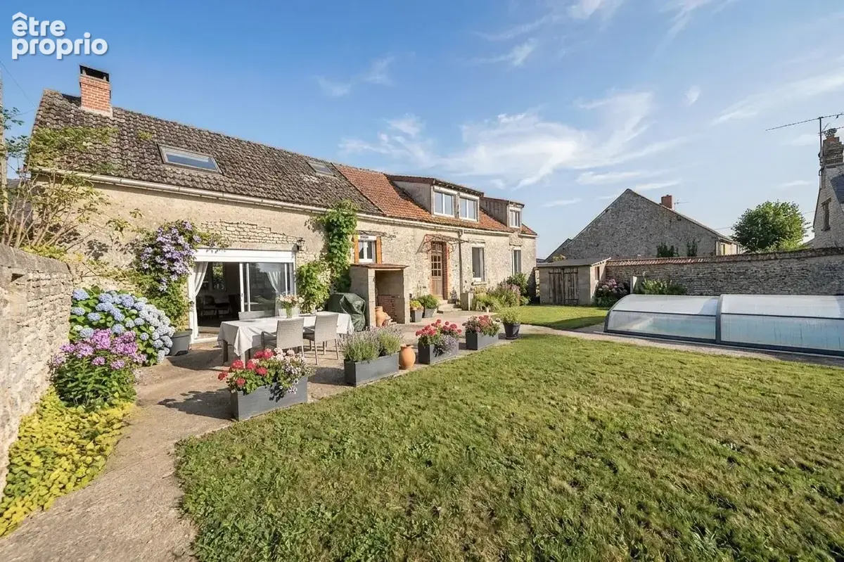 Maison à ETAMPES