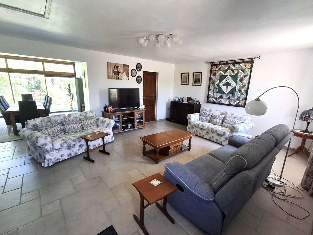 Maison à SAINT-JEAN-DU-BOUZET