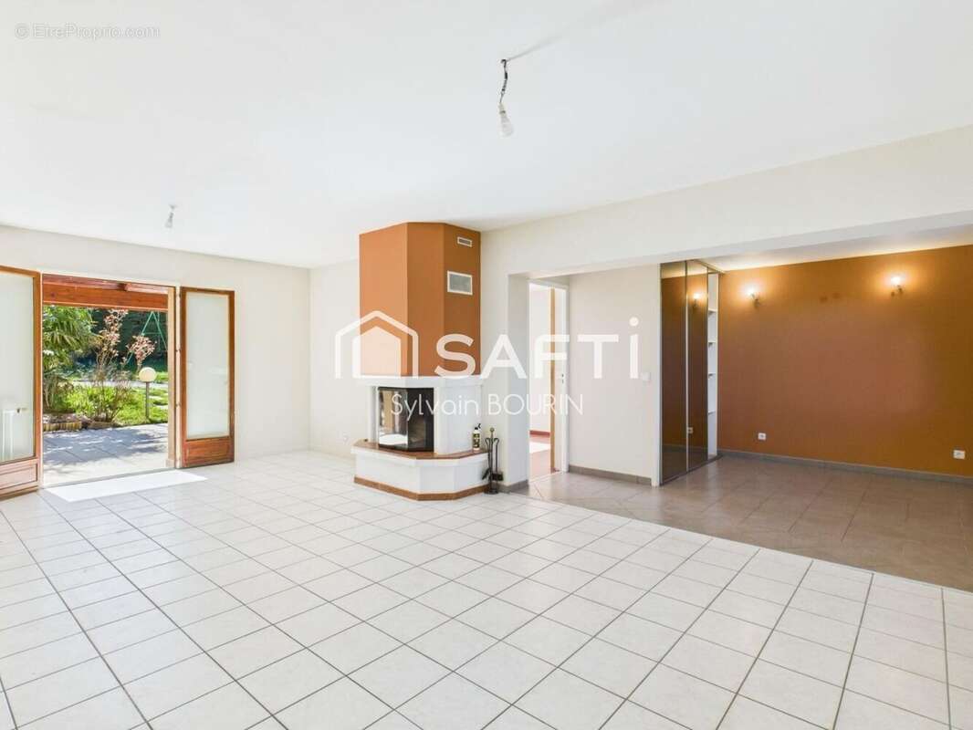 Photo 5 - Maison à JASSANS-RIOTTIER