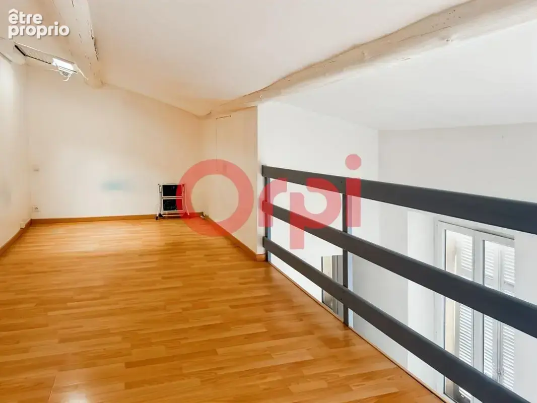 Exclusivite - a vendre - t2 - dernier etage - mermoz - proche metro - photo 4