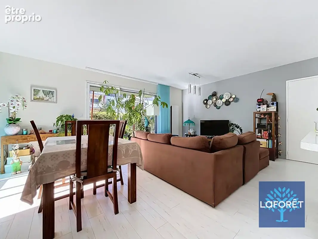 Appartement rez-de-jardin - La Roche Sur Yon 3 pièce(s) 77.35 m2 - photo 6