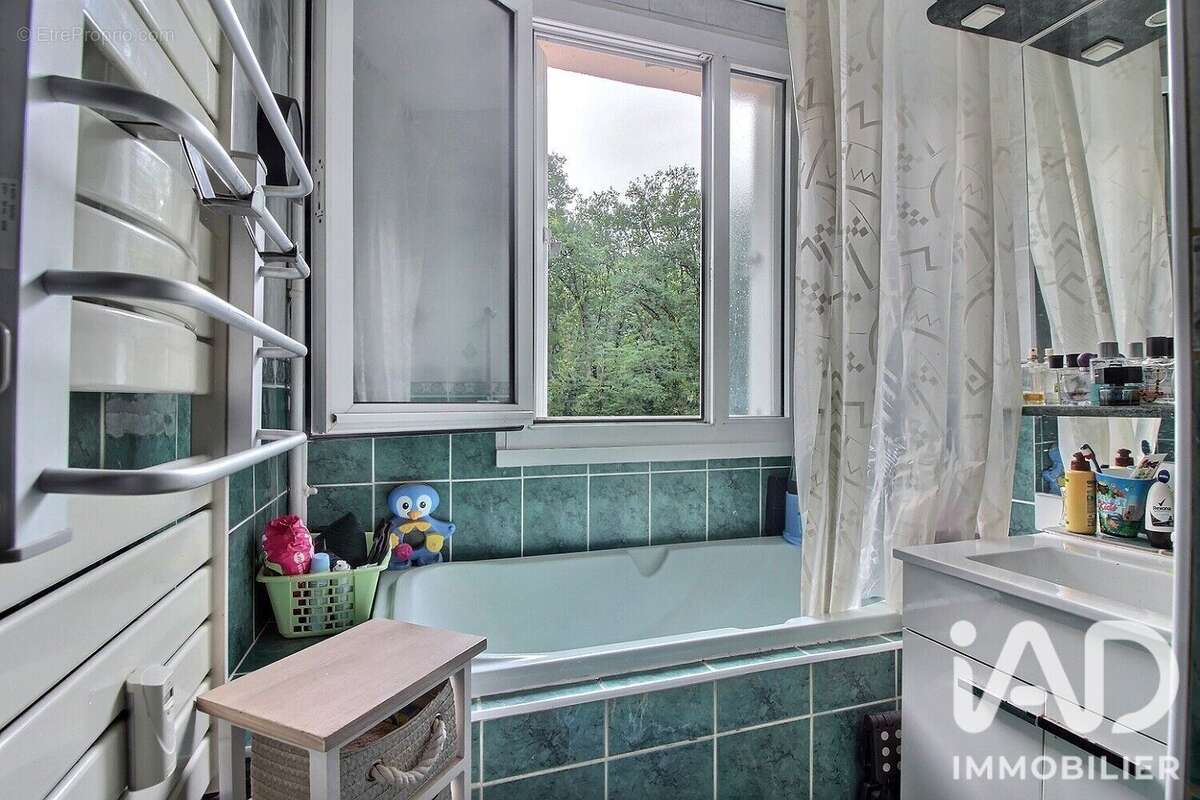Photo 7 - Appartement à SAINT-GERMAIN-LES-ARPAJON