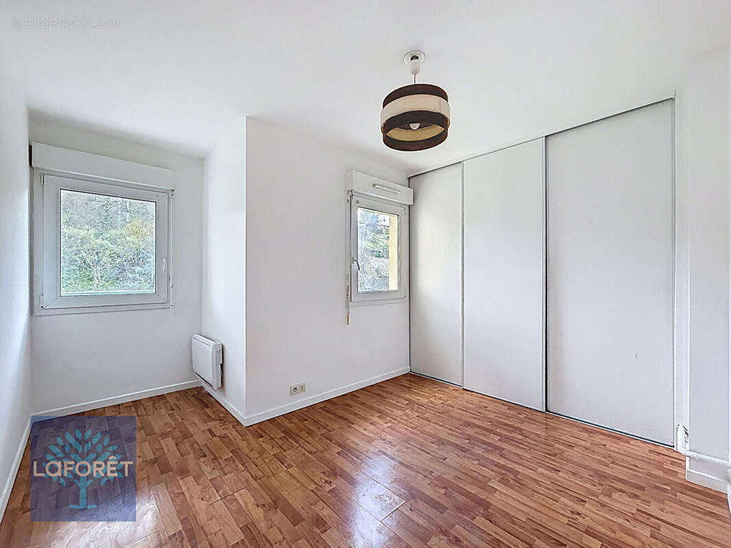 Appartement à CORBEIL-ESSONNES