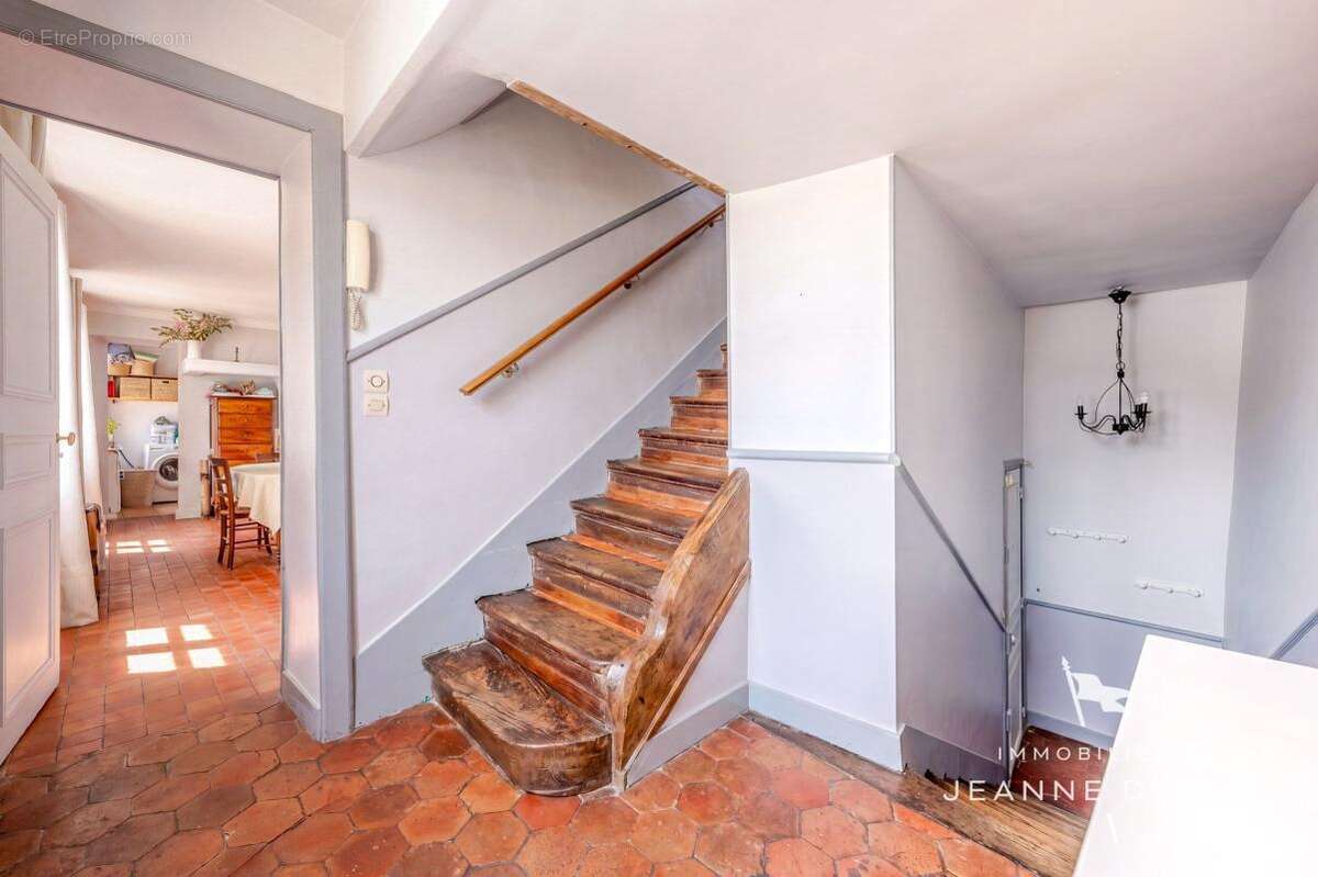 Appartement à VERSAILLES