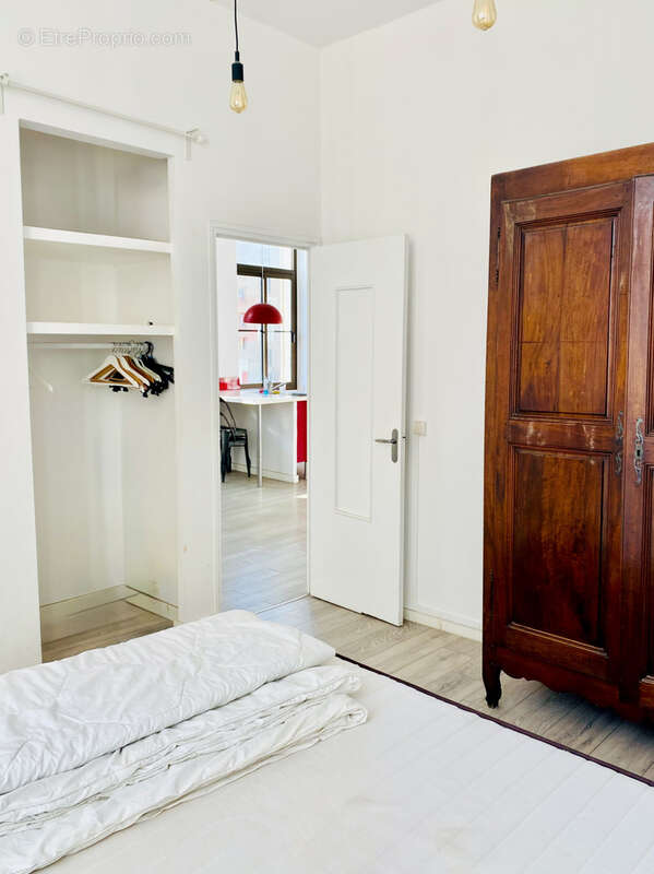 Appartement à MARSEILLE-2E