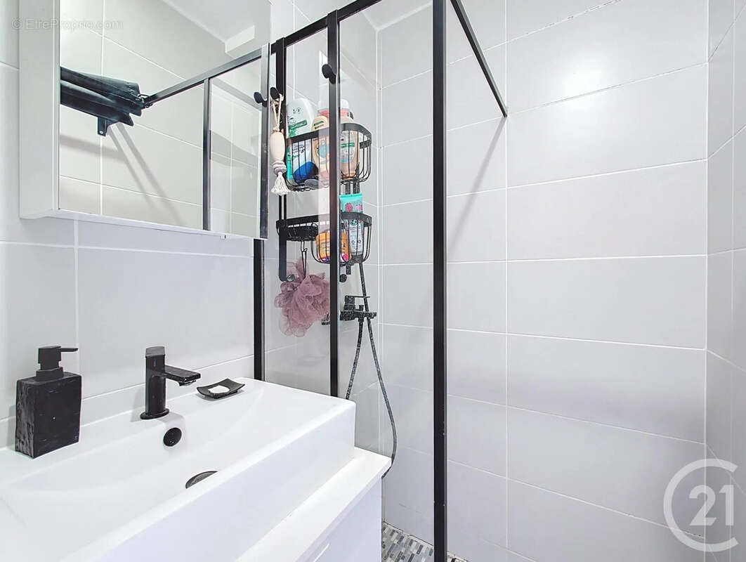 Appartement à LIVRY-SUR-SEINE