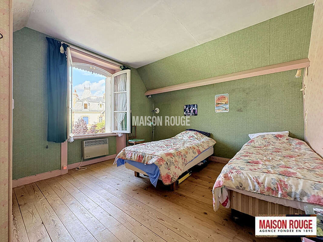 Maison de caractère vue mer exceptionnelle à Saint-Quay-Portrieux , 6 chambres, jardin paysager et fort potentiel - photo 23