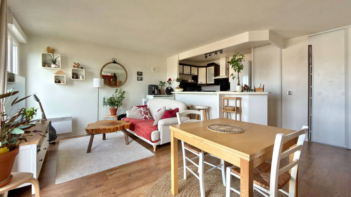 Appartement à CORBEIL-ESSONNES