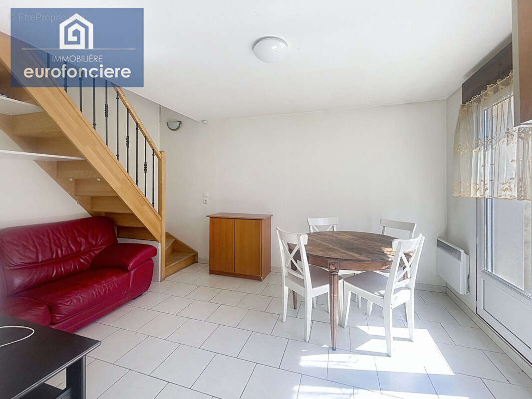 Maison à SAINT-ANDRE-LES-VERGERS