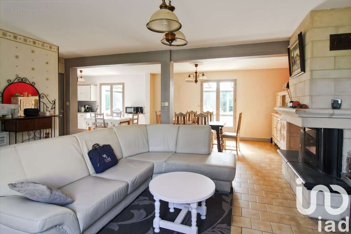 Photo 3 - Maison à BISSIERES