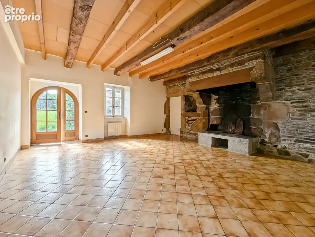 A vendre - Maison en pierre 2 chambres, dépendances et terrain 1 036 m² , VAL COUESNON (35460) - photo 4