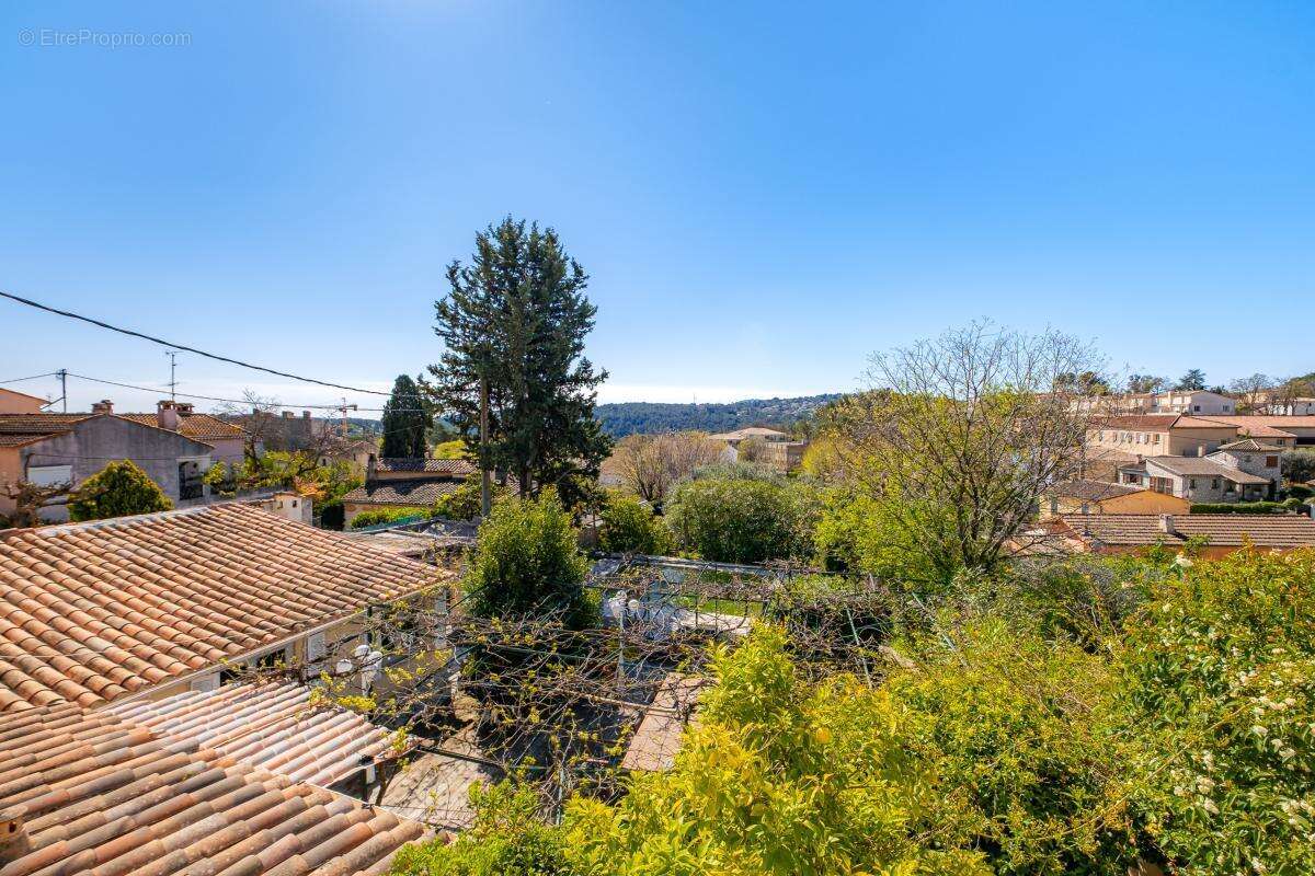 Maison à PEYMEINADE