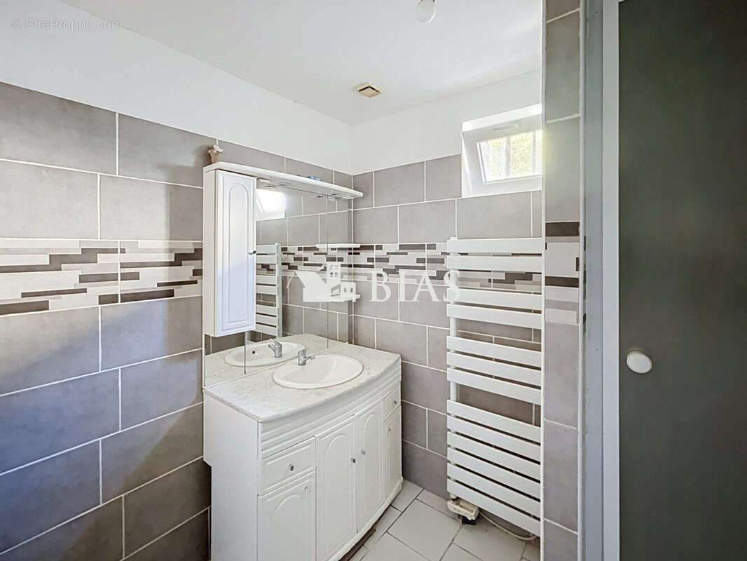 Maison 88 m² à Freneuse  - photo 8