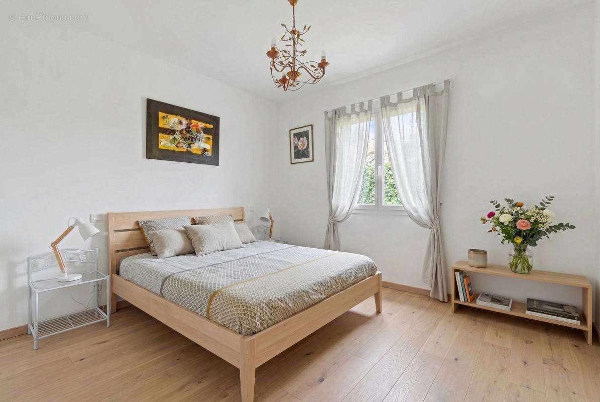 Maison à SAINT-JEAN