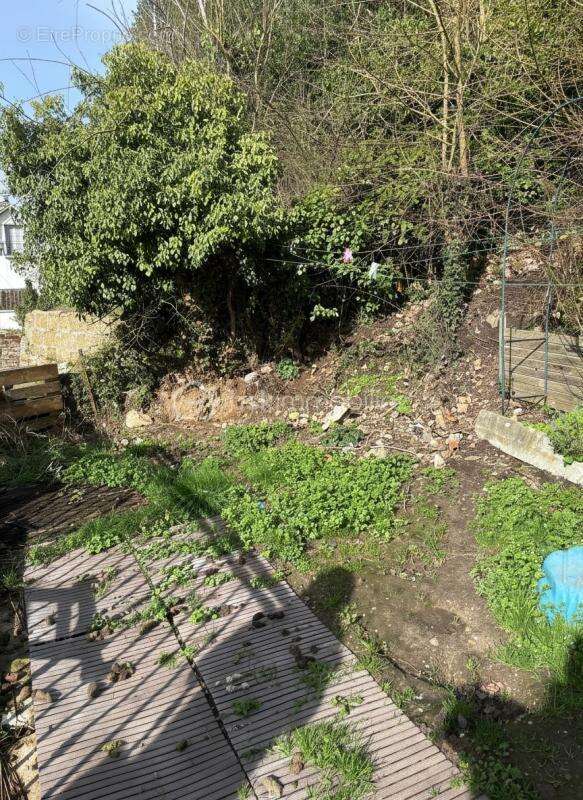 Maison à BEAUMONT-LE-ROGER