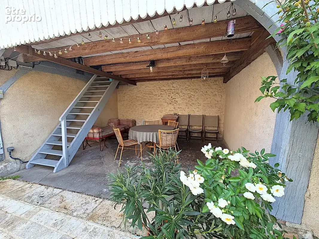 Centre-ville d'Amboise, maison de maître, jardin, dépendances - photo 15