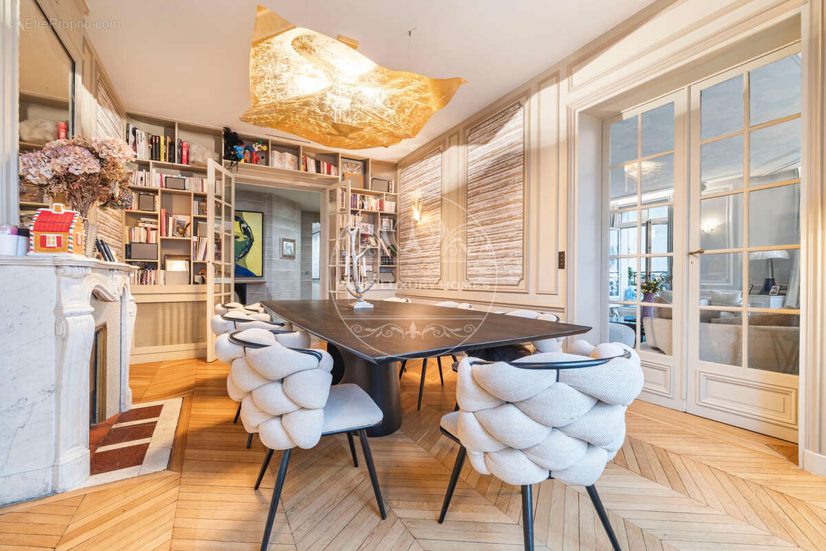 Appartement à PARIS-5E