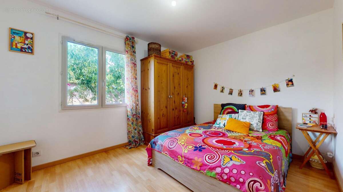 En exclusivite - plain pied - 4 faces - 3 chambres - sejour 60 m2 - photo 12
