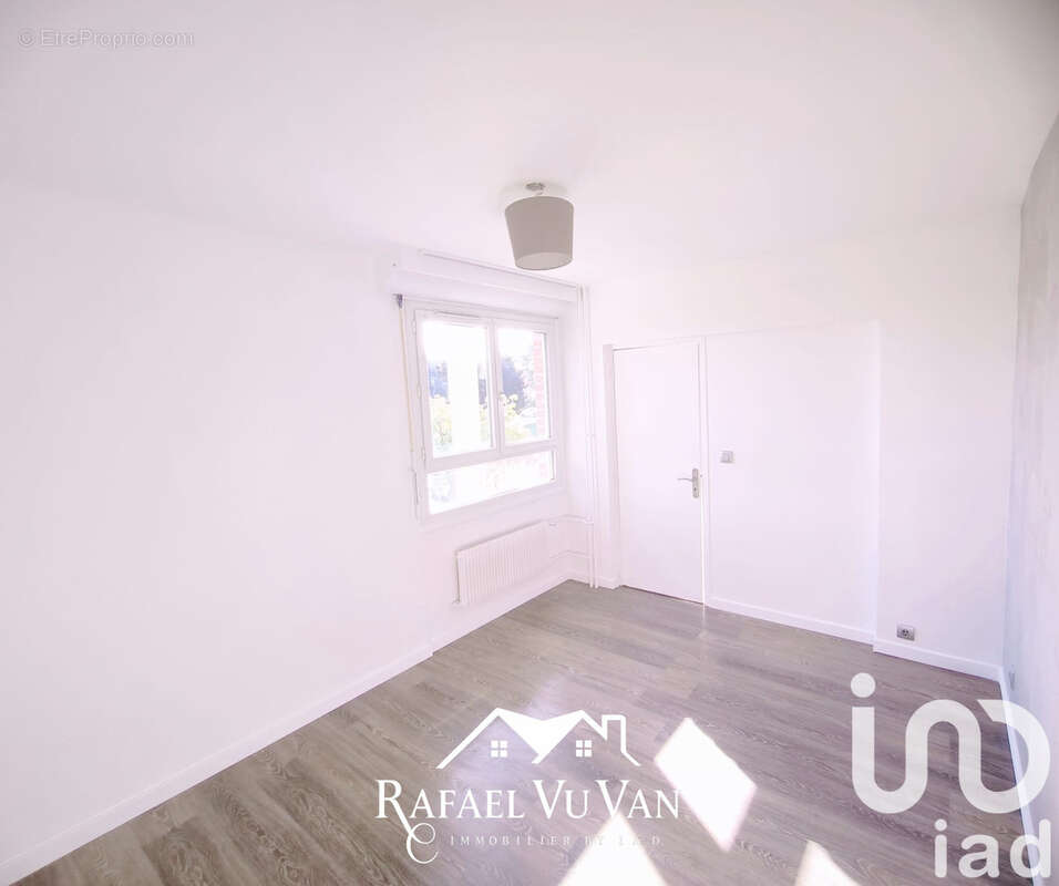 Photo 8 - Appartement à SURVILLIERS