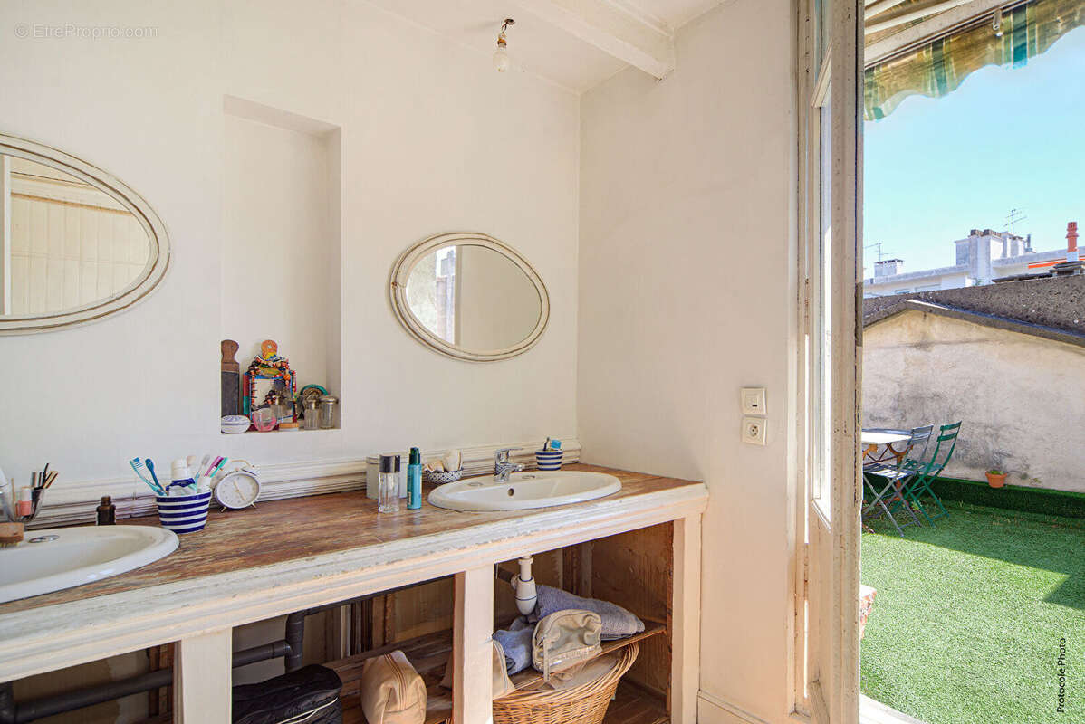 Maison aux Chalets T6 de 143 m2 avec garage studio indépendant et terrasses - photo 8