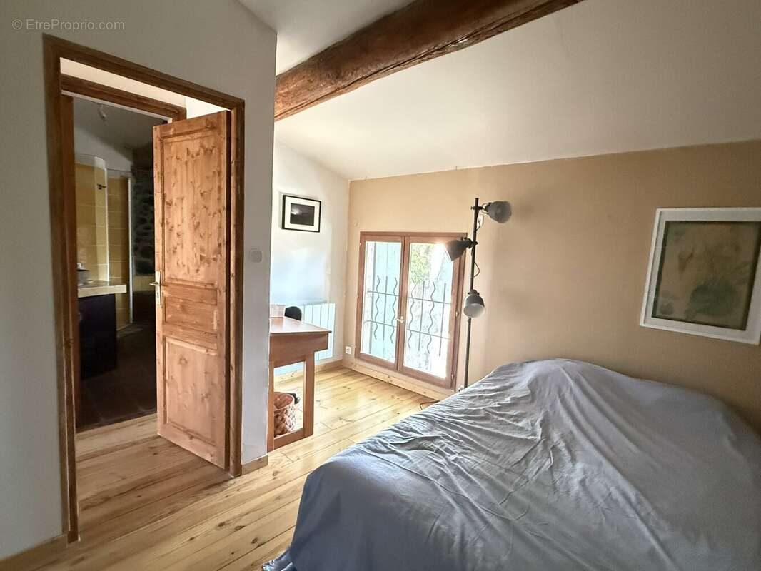 Maison à SAINT-THIBERY