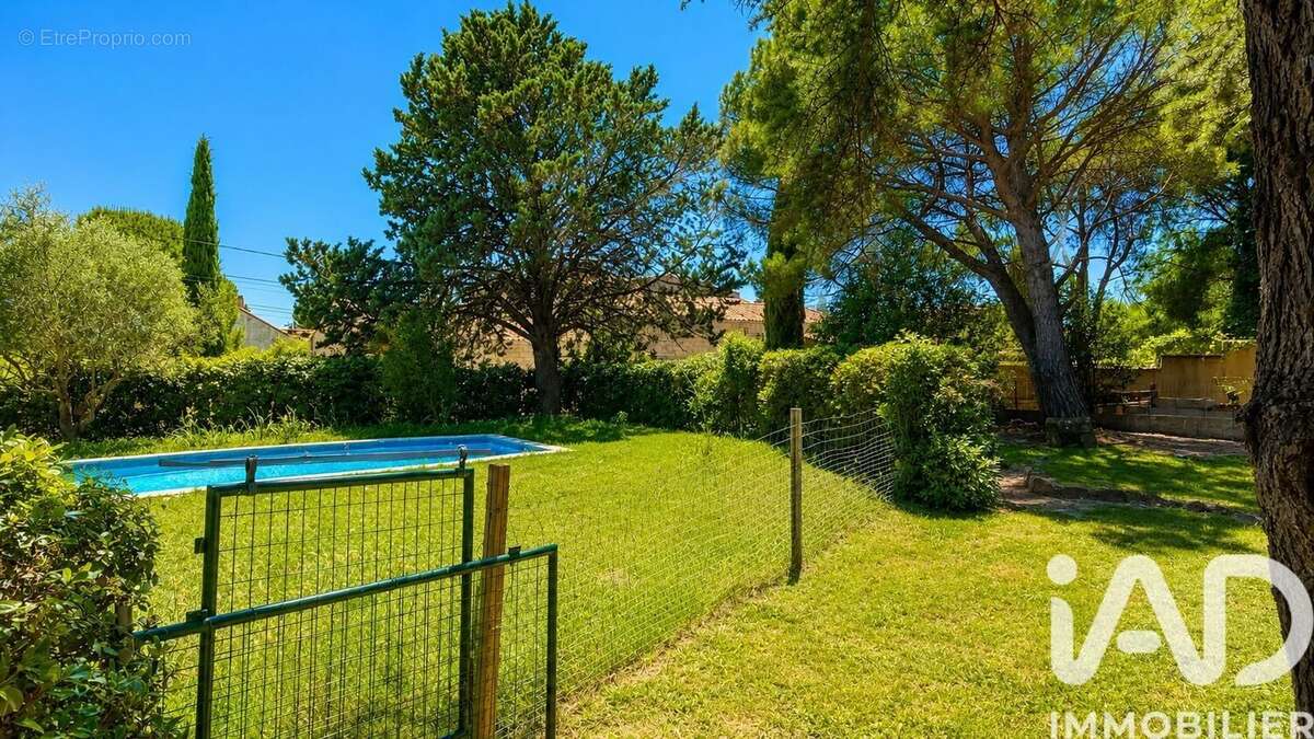 Terrain 633 m² à Aubignan  - photo 3