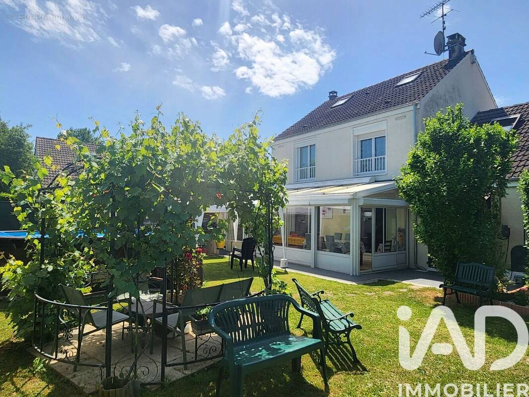 Photo 1 - Maison à BRUYERES-SUR-OISE