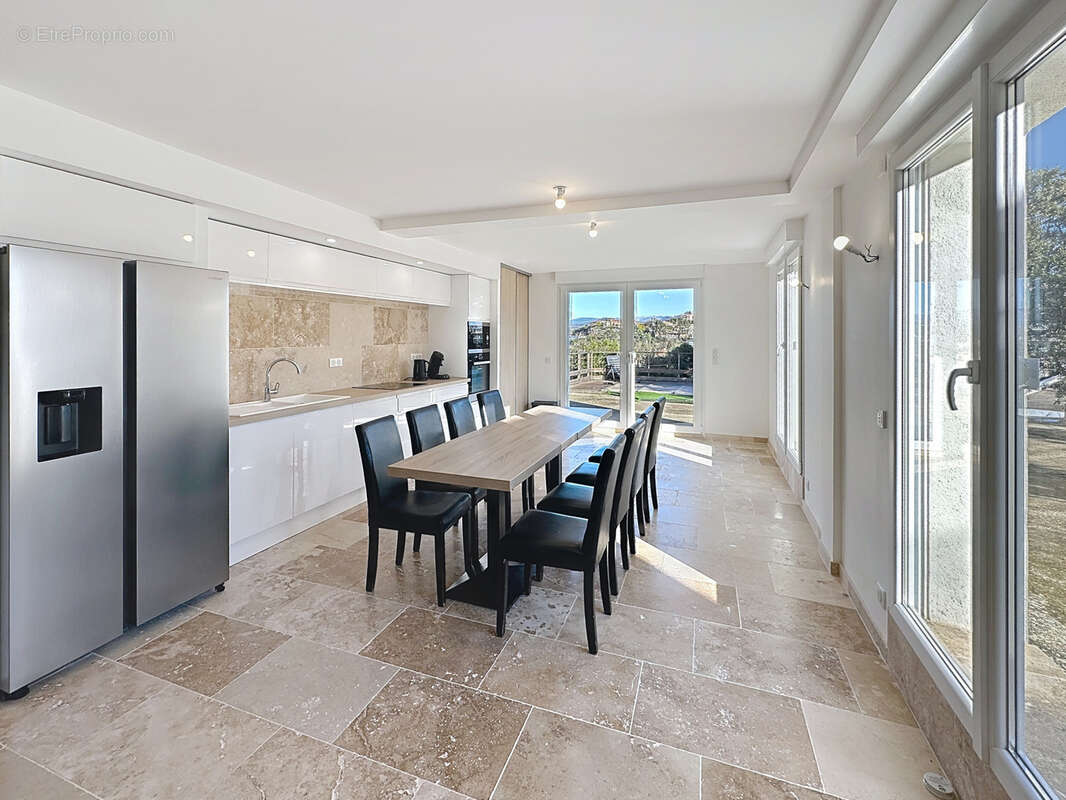 Appartement à SAINT-RAPHAEL