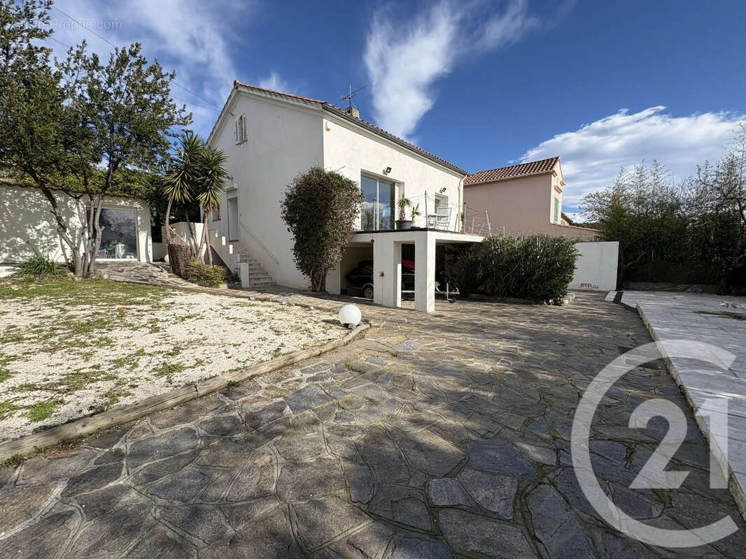 Maison à BORMES-LES-MIMOSAS