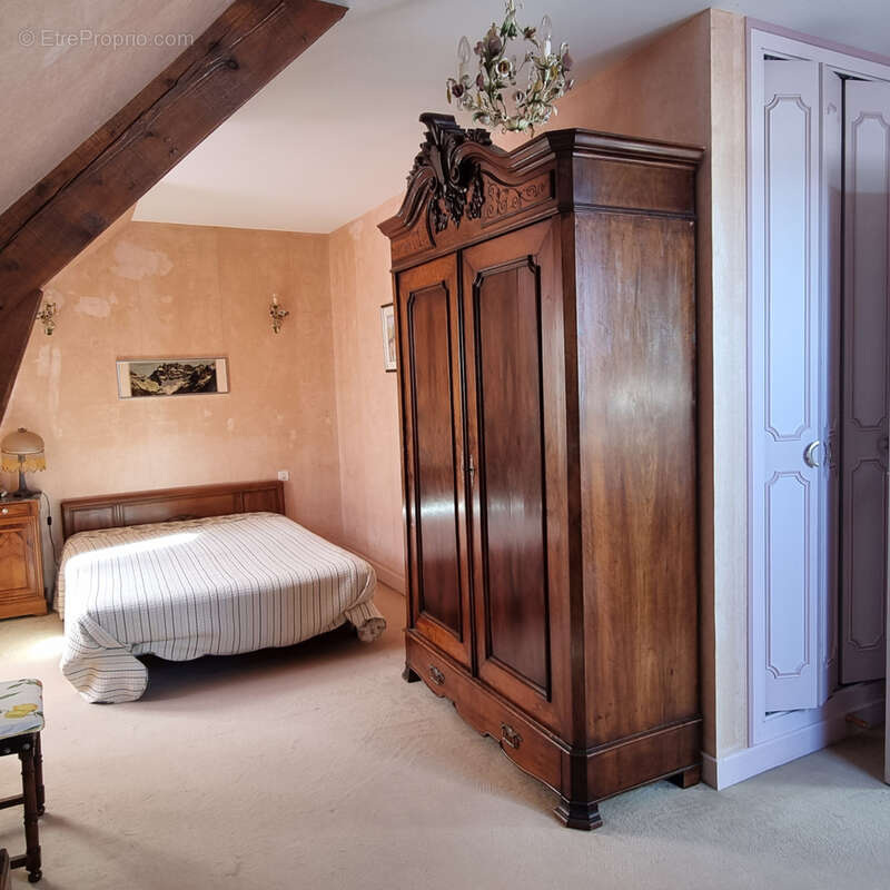 Maison à MONTGIVRAY