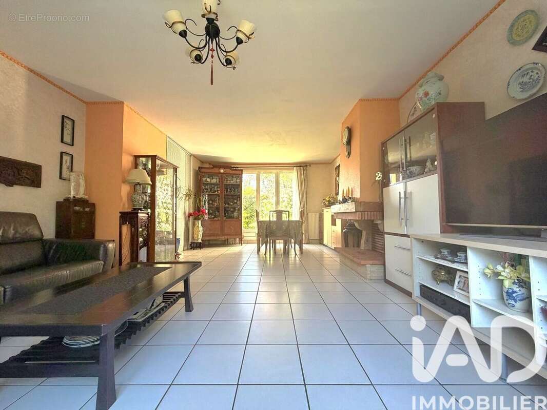 Photo 2 - Maison à VAUREAL