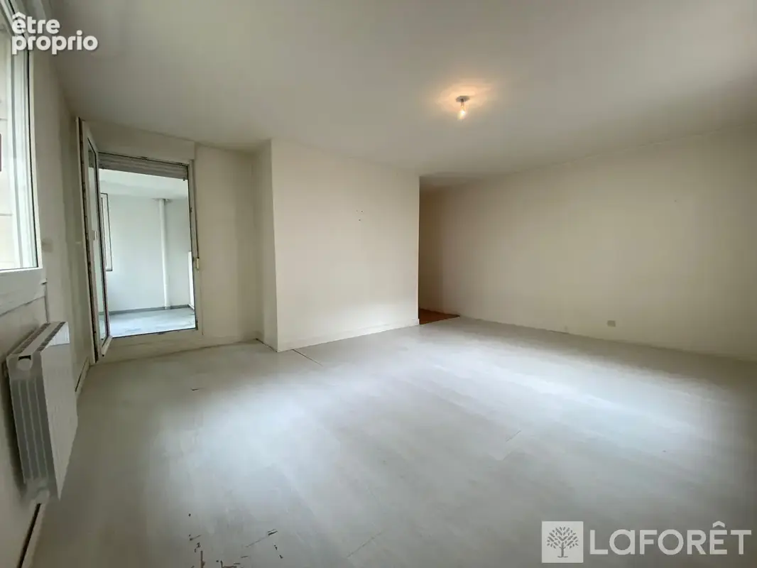 À vendre, Reims hyper centre, Appartement T3, Place de parking - photo 4