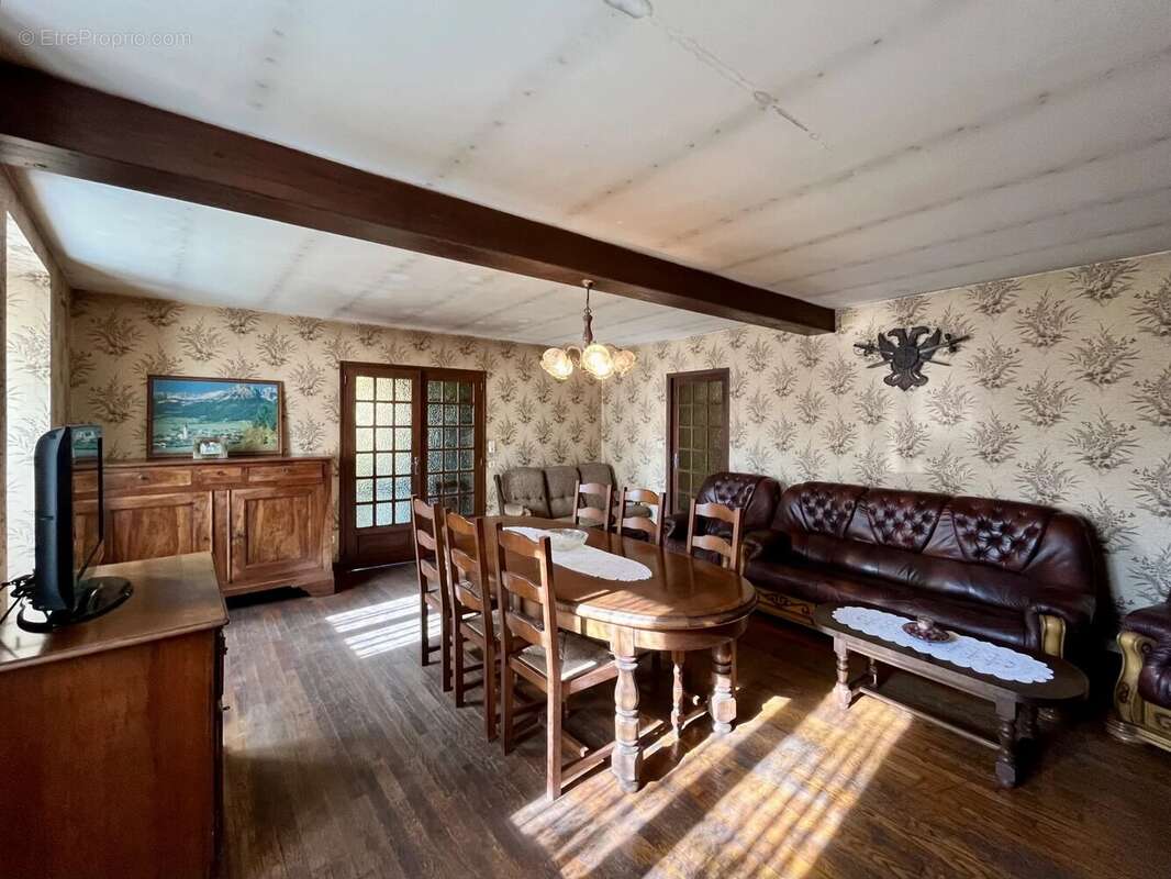 Maison à BOUTEILLES-SAINT-SEBASTIEN