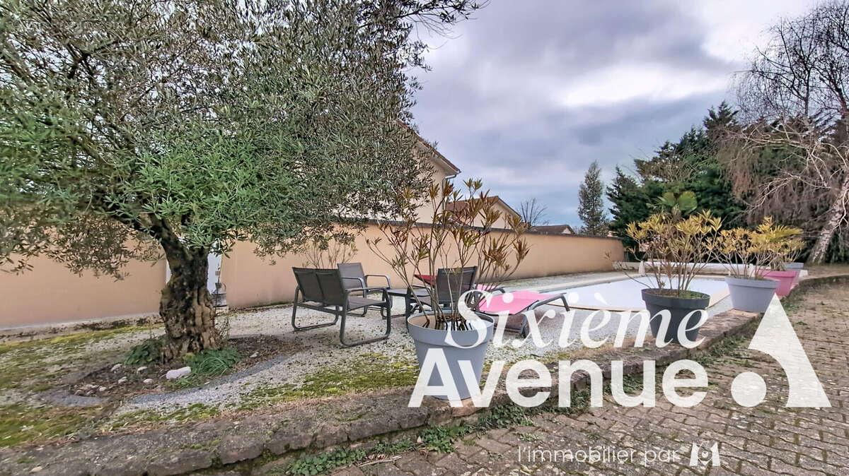 Maison à SAINT-PRIEST