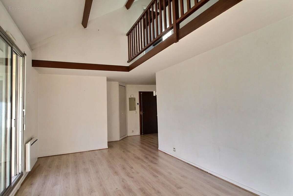 Appartement à SAINT-MAUR-DES-FOSSES