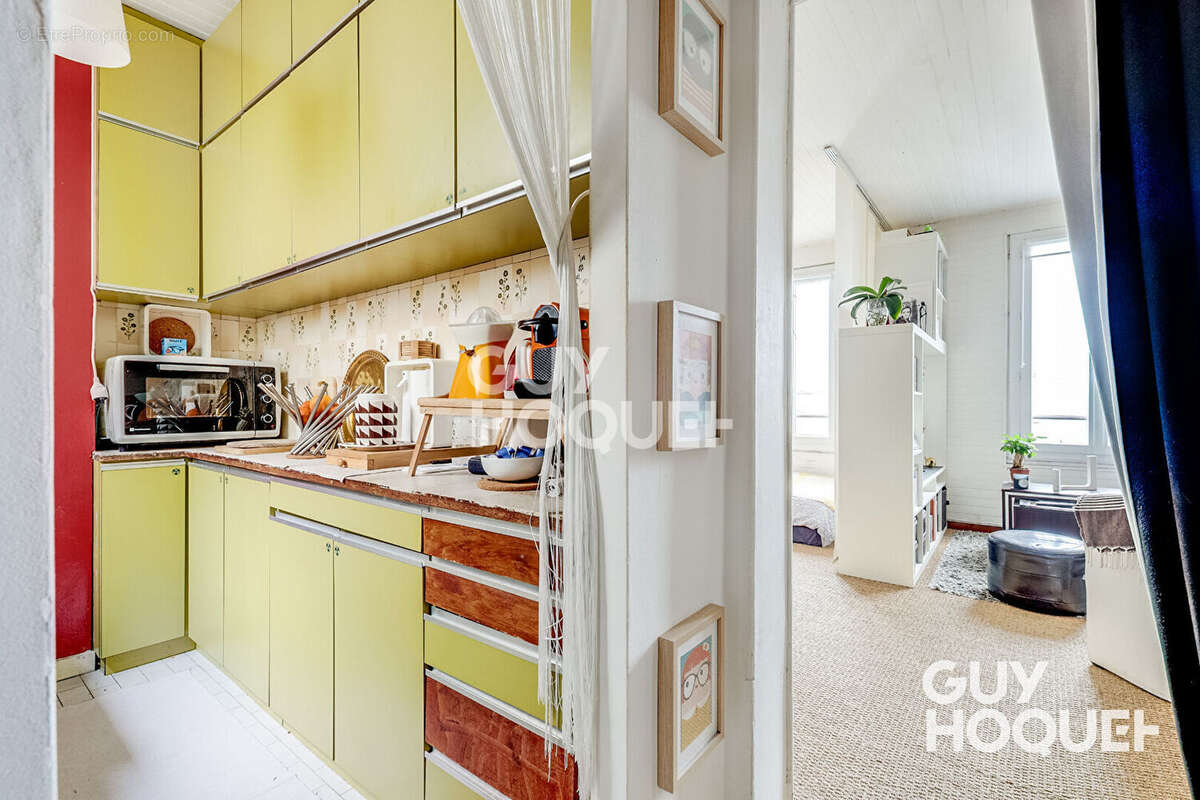 Appartement à PARIS-19E