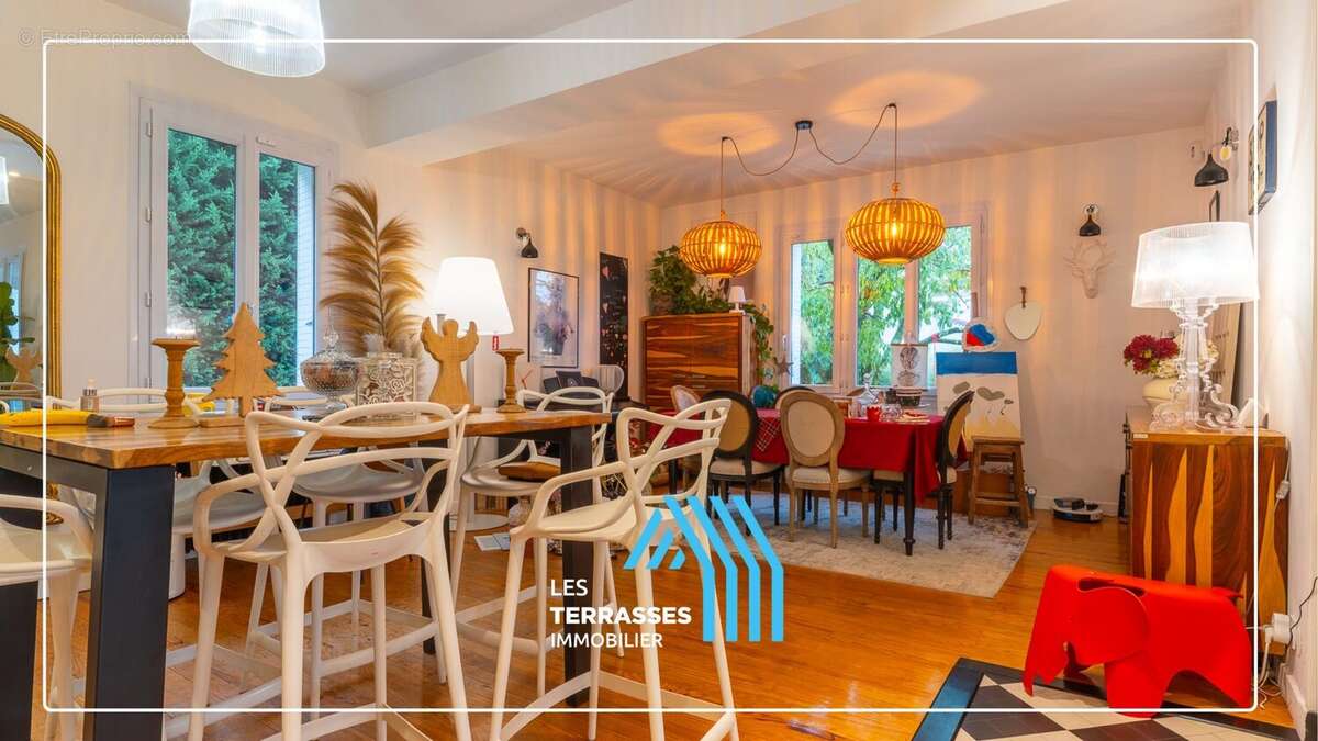 Maison à MONTELIMAR