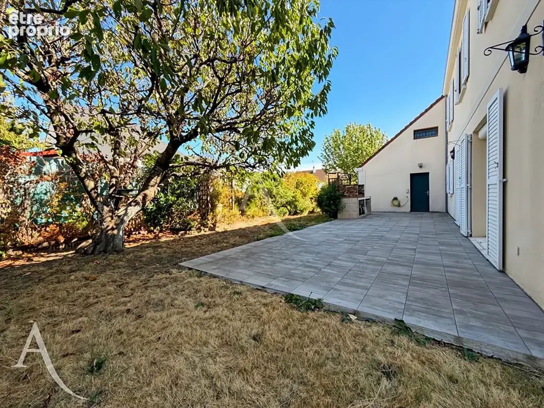 Maison 7 pièces - 236m² utiles - 153 m² habitables - Garage 52 m² - Dépendance 31 m² - Terrasses 64 m²- Leuville-sur-Orge 91310 - photo 10