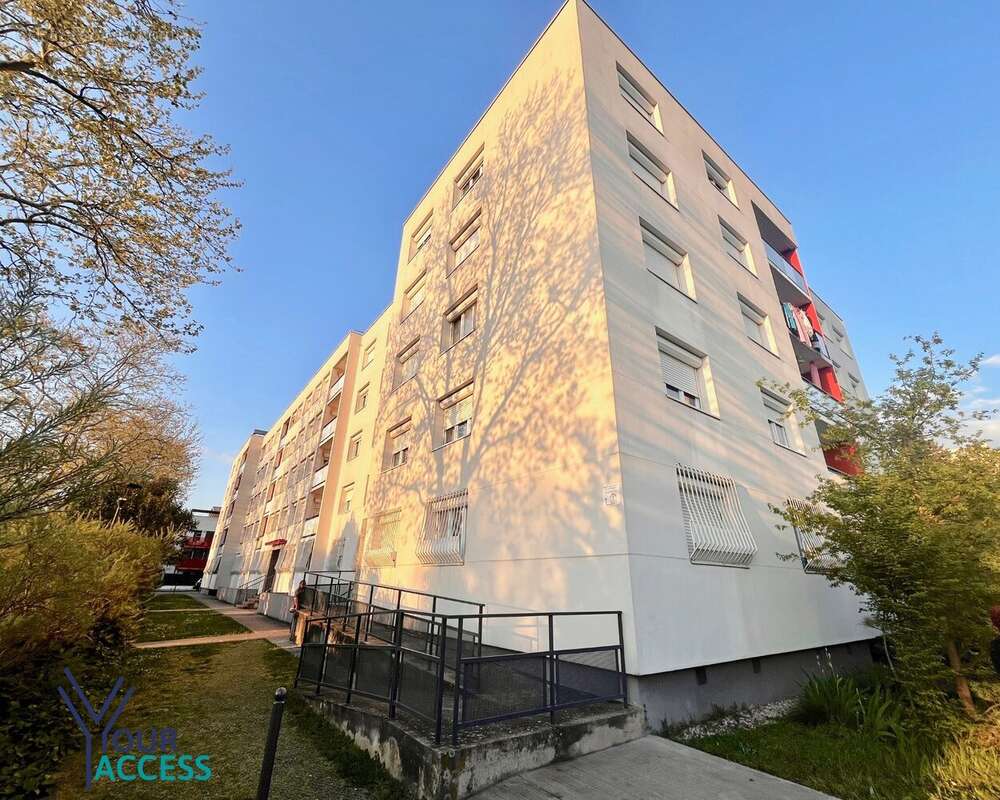 Appartement à MEYZIEU