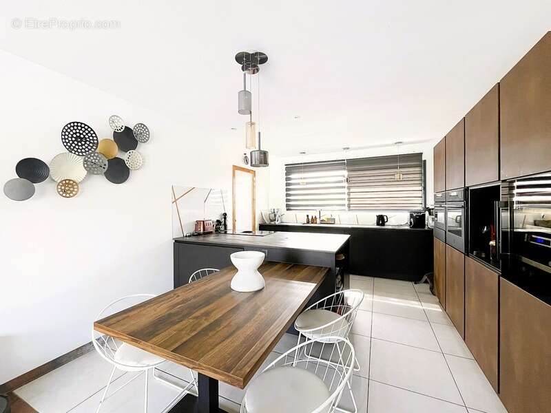 Maison à MARTIGNAS-SUR-JALLE