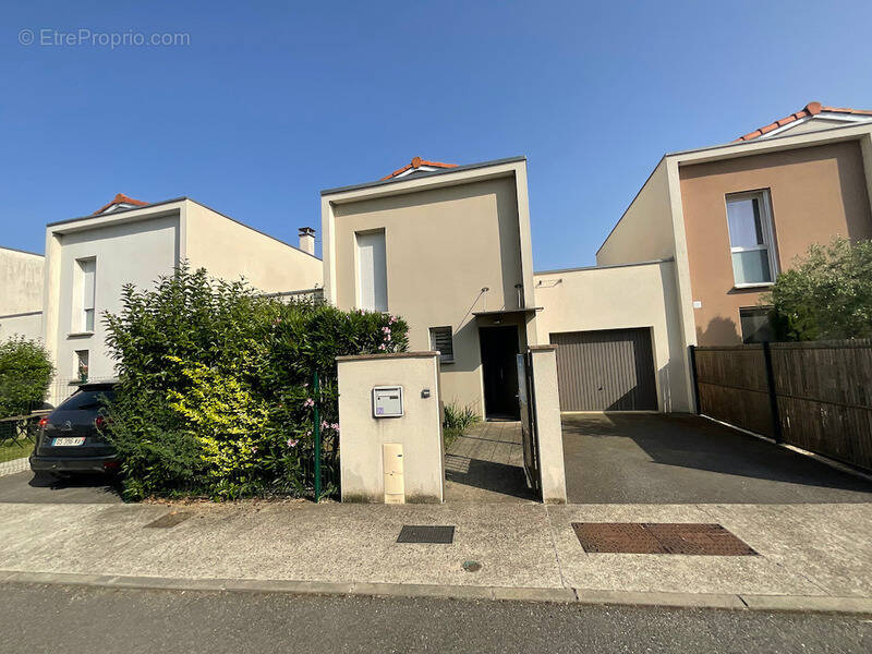 Maison à LEGUEVIN